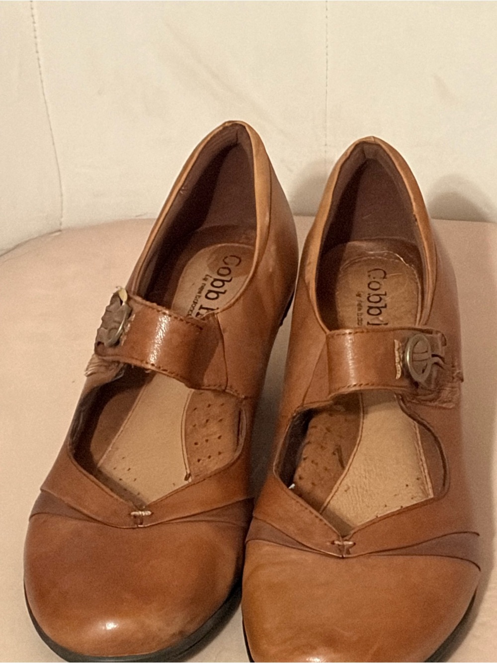 Cobb Hill Tan Leather Mary Jane Pumps